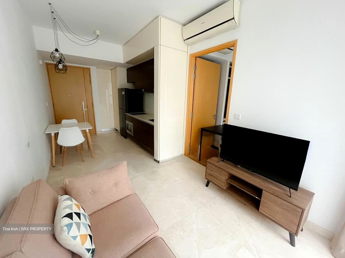 Commonwealth Towers (D3), Condominium #562596961